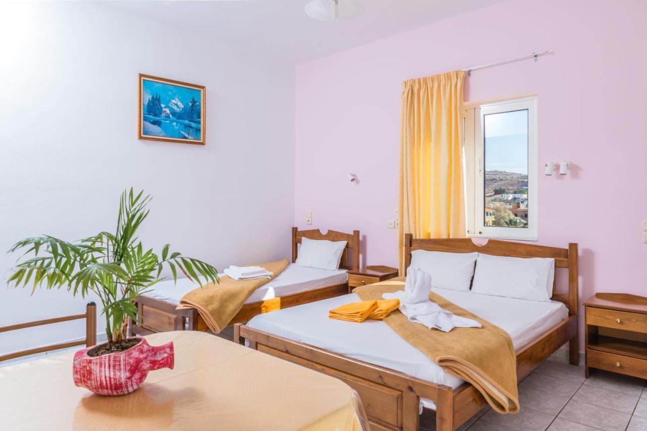 Arsinoi Studios And Apartments Каламаки Екстериор снимка