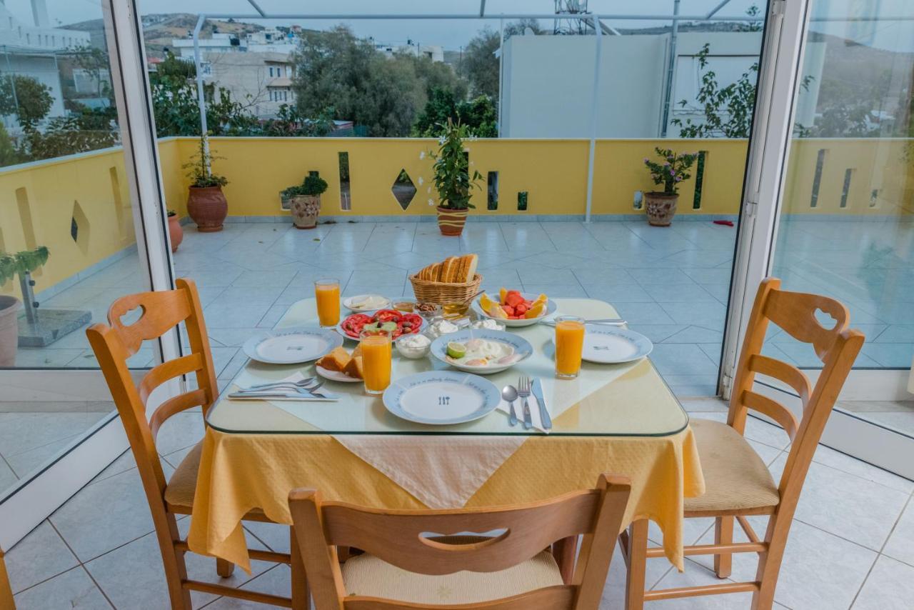 Arsinoi Studios And Apartments Каламаки Екстериор снимка